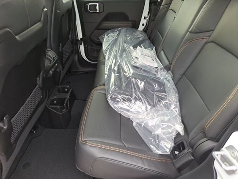 New 2026 Jeep Gladiator Sport image 15