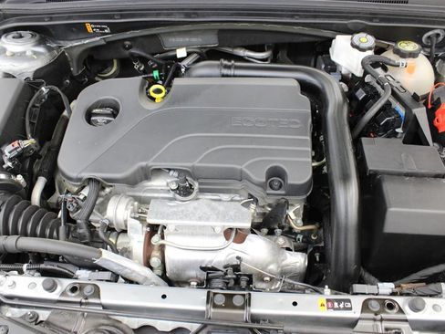 Used 2024 Chevrolet Malibu LT FWD image 32