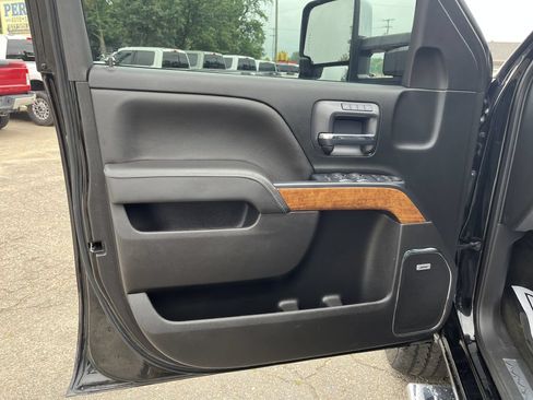 Used 2018 Chevrolet Silverado 3500 High Country w/ Duramax Plus Package AWD/4WD image 18