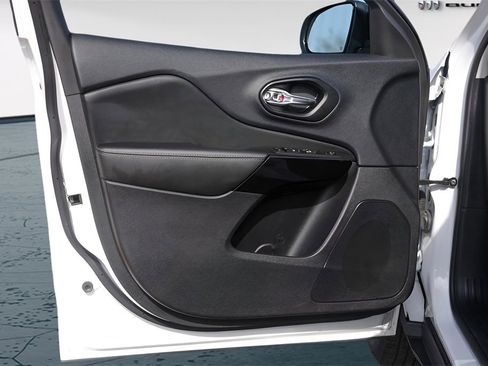 Used 2023 Jeep Cherokee Altitude Lux w/ Lux Elite Package image 26