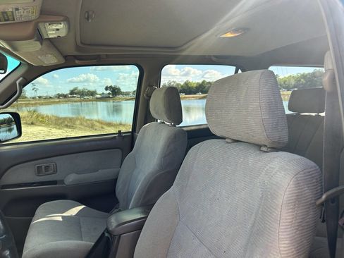 Used 2000 Toyota 4Runner SR5 image 25
