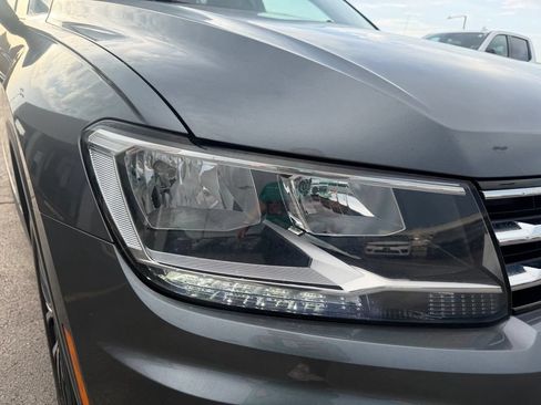 Used 2021 Volkswagen Tiguan SE w/ Panoramic Sunroof Package AWD/4WD image 6