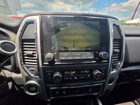 Used 2021 Nissan Titan SV w/ SV Convenience Package RWD image 19