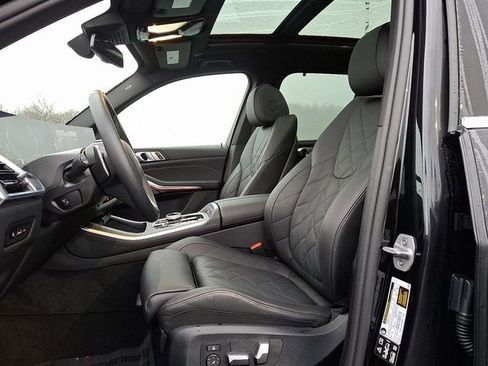 Certified 2025 BMW X5 xDrive40i w/ Executive Package image 13