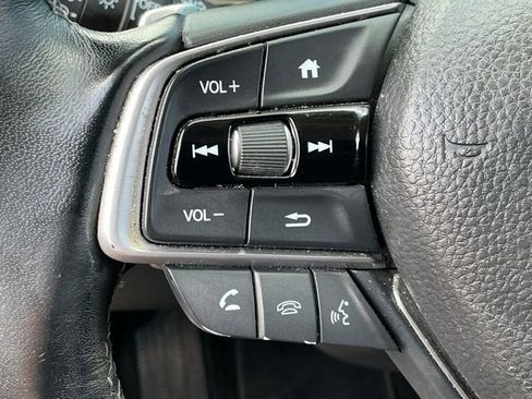 Used 2019 Honda Insight Touring image 14