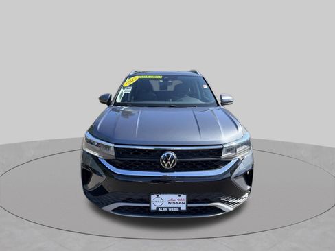 Used 2022 Volkswagen Taos SE AWD/4WD image 8