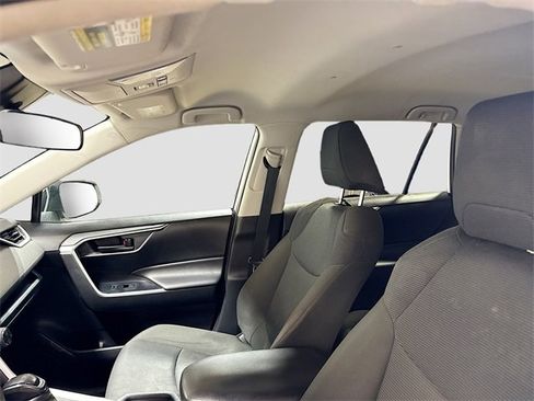 Used 2020 Toyota RAV4 LE image 20