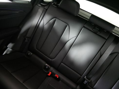 Used 2024 BMW X4 M40i AWD/4WD image 12