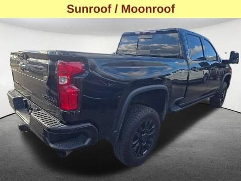 Used 2022 Chevrolet Silverado 2500 High Country w/ Z71 Off-Road Package AWD/4WD image 5