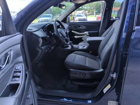 Used 2023 Chevrolet Traverse LT AWD/4WD image 11