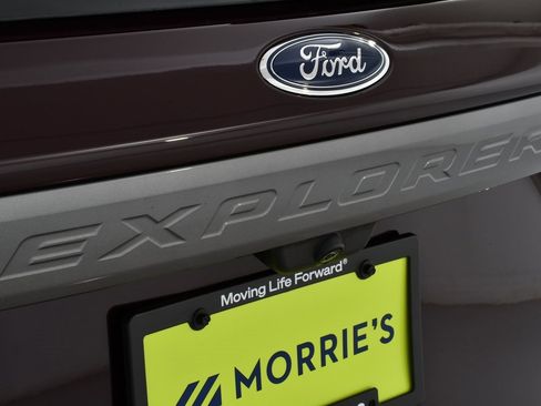 Used 2023 Ford Explorer XLT w/ Equipment Group 202A image 24