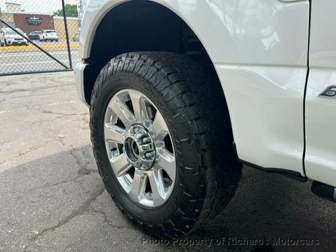 Used 2022 Ford F250 Platinum image 14