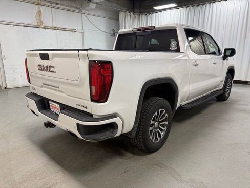 Used 2021 GMC Sierra 1500 AT4 w/ AT4 Premium Package AWD/4WD image 6