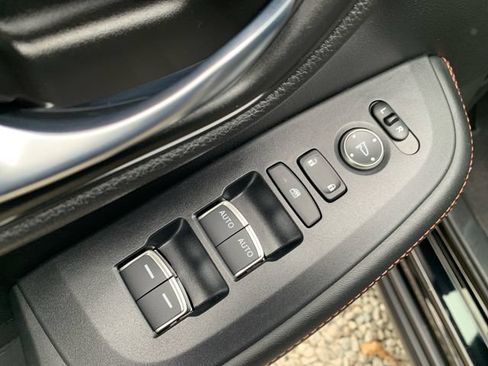 Used 2025 Honda HR-V Sport image 21