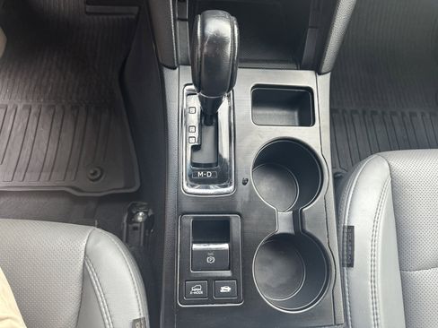 Used 2018 Subaru Outback 2.5i Limited image 18