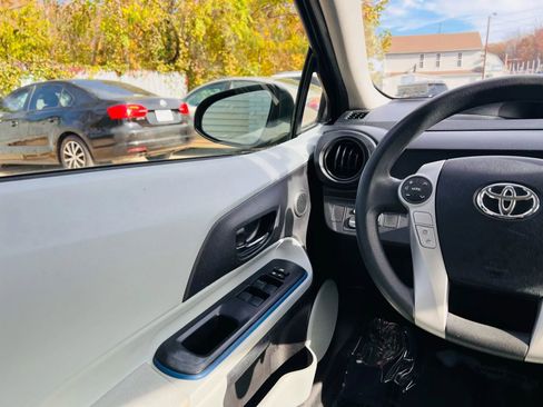Used 2013 Toyota Prius C Two image 22