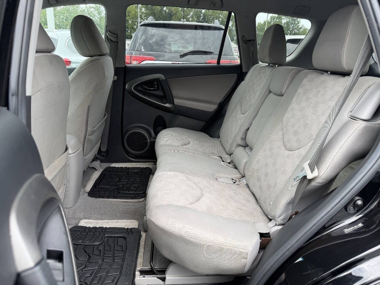 Used 2012 Toyota RAV4 4WD w/ Value Pkg image 11