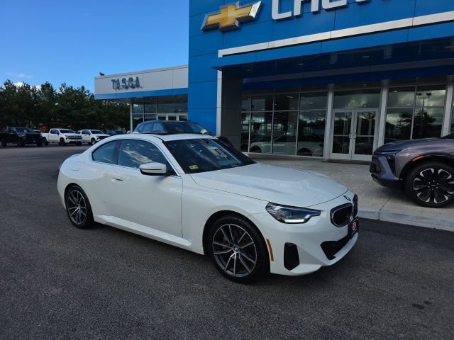 Used 2022 BMW 230i Coupe w/ Convenience Package RWD image 1