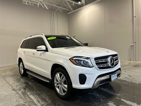 Used 2019 Mercedes-Benz GLS 450 4MATIC image 4