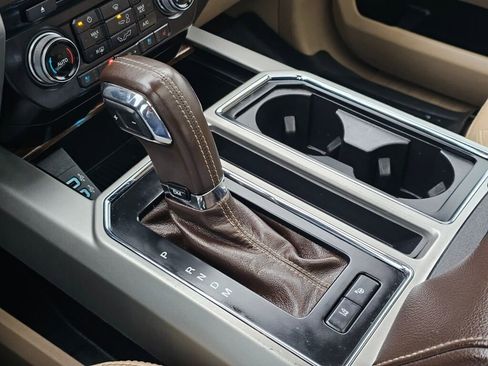 Used 2018 Ford F150 Lariat w/ Equipment Group 502A Luxury image 26