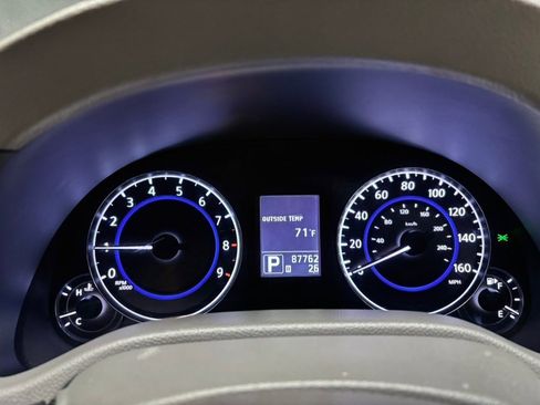 Used 2011 INFINITI G37 x Sedan w/ Premium Pkg image 39