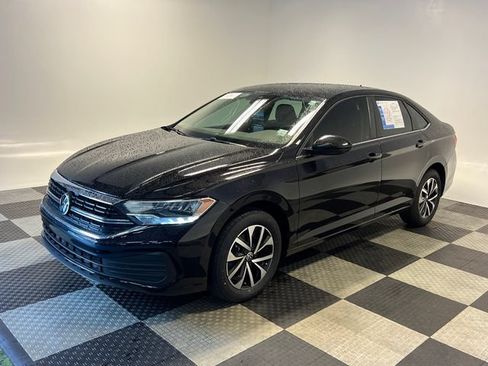 Certified 2024 Volkswagen Jetta S FWD image 3