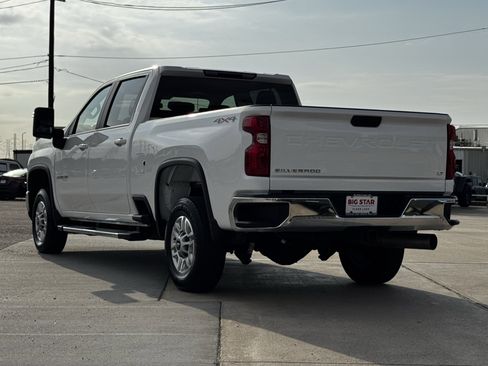 Used 2025 Chevrolet Silverado 2500 LT w/ Convenience Package image 8