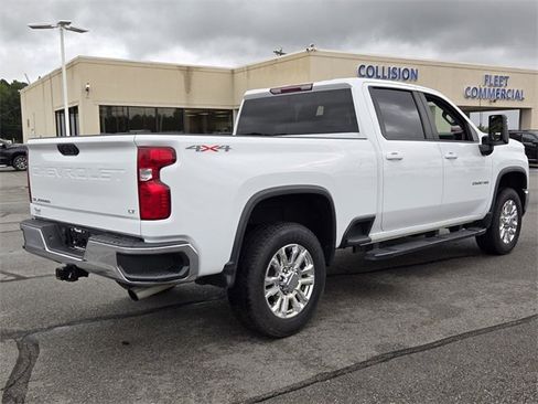 Used 2024 Chevrolet Silverado 2500 LT image 3