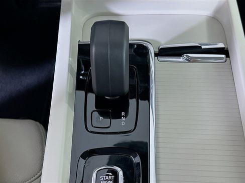 Used 2024 Volvo S60 B5 Core image 25