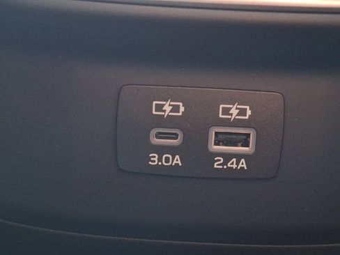 Certified 2025 Subaru Outback Premium w/ Popular Package #1 AWD/4WD image 19