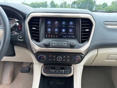 Used 2023 GMC Acadia Denali AWD/4WD image 18