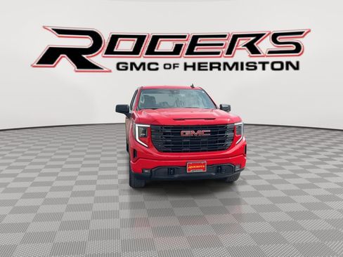 Used 2024 GMC Sierra 1500 Elevation image 8