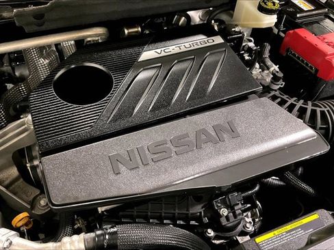 Used 2023 Nissan Rogue SL w/ SL Premium Package image 31