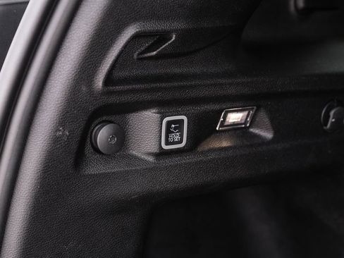 Used 2023 Jeep Grand Cherokee L Limited w/ Black Appearance Package RWD image 66