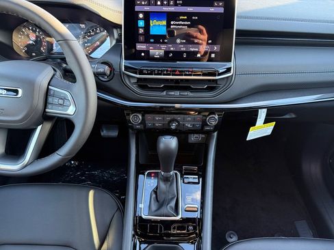 New 2026 Jeep Compass Limited image 11