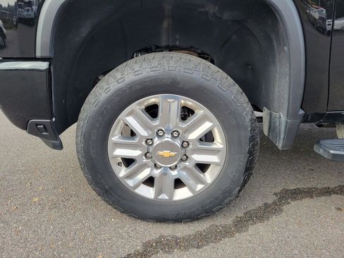 Used 2024 Chevrolet Silverado 2500 High Country image 7