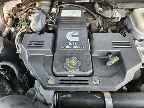 Used 2024 RAM 2500 Laramie w/ Safety Group AWD/4WD image 26
