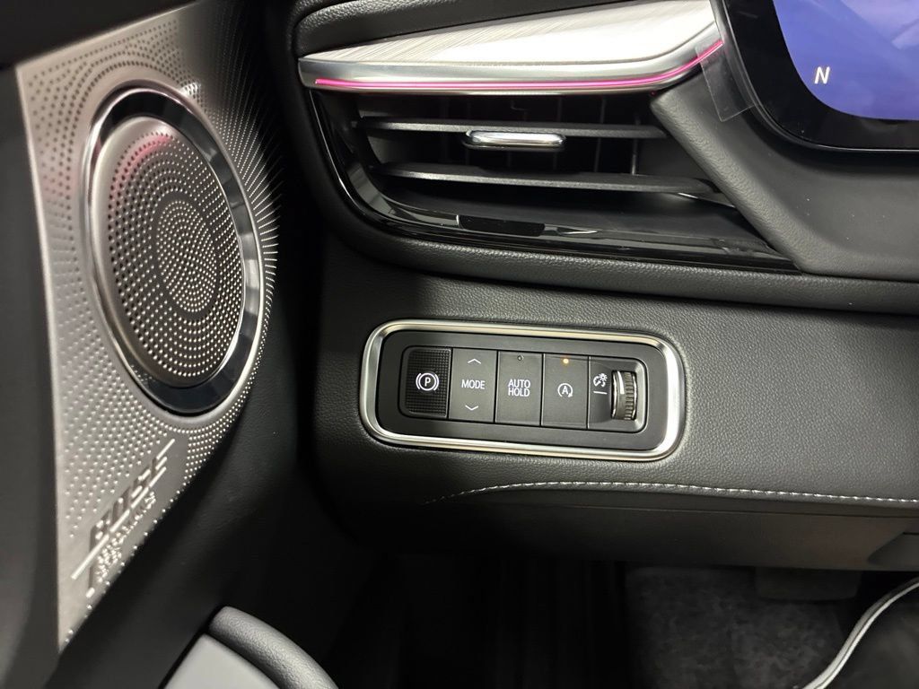 New 2027 Buick Enclave Avenir FWD image 27
