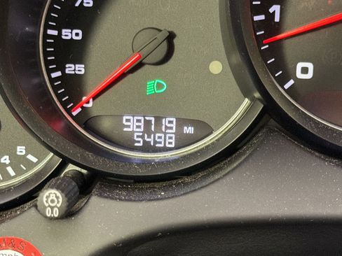 Used 2016 Porsche Cayenne image 30