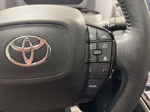Used 2024 Toyota bZ4X XLE image 26