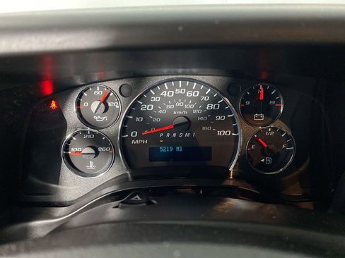 Used 2024 GMC Savana 2500 w/ Driver Convenience Package image 14