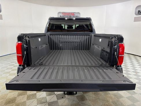 Used 2024 Toyota Tacoma TRD Sport w/ TRD Sport Upgrade Package image 19