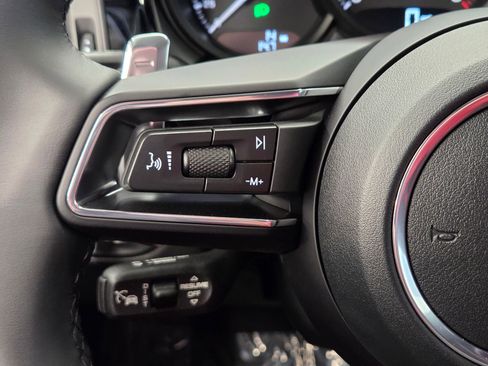 New 2026 Porsche Macan AWD/4WD image 19