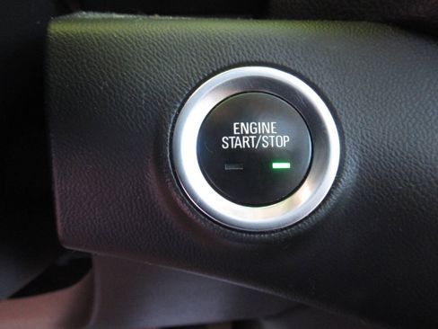 Used 2022 GMC Terrain Denali w/ LPO, Floor Liner Package AWD/4WD image 28