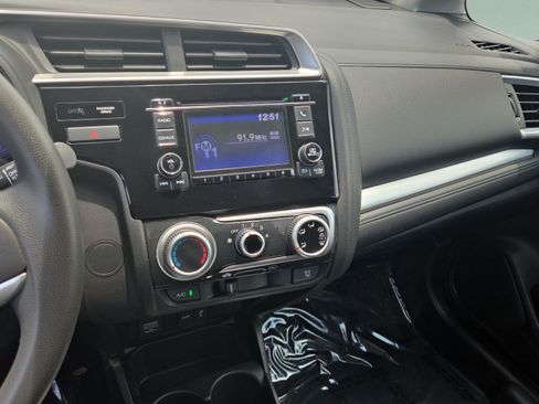 Used 2015 Honda Fit LX image 27