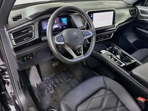 Used 2026 Volkswagen Atlas Cross Sport SE FWD image 23