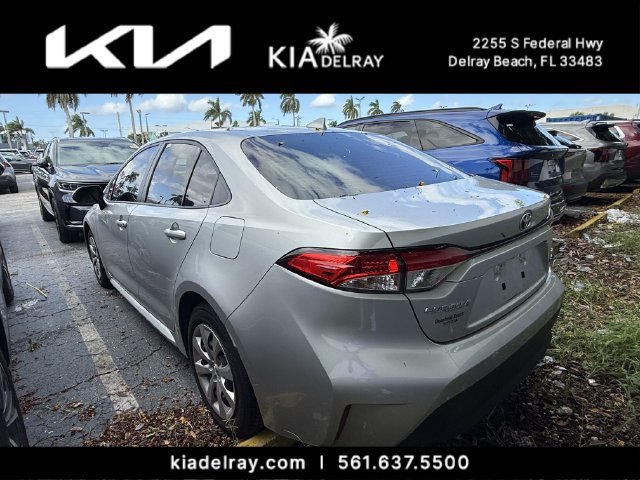 Used 2025 Toyota Corolla LE FWD image 8