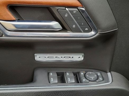 Used 2023 GMC Sierra 1500 Denali w/ Denali Reserve Package image 24