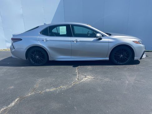 Used 2023 Toyota Camry XSE image 13