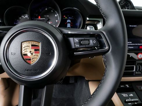 New 2026 Porsche Macan AWD image 11